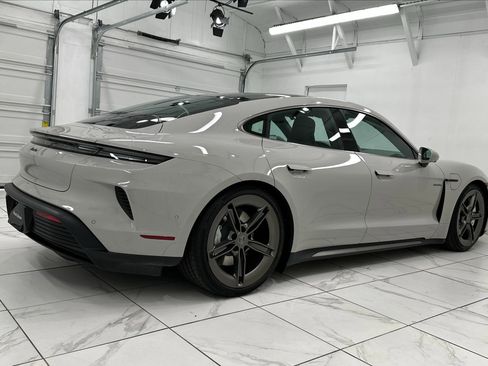 Certified 2025 Porsche Taycan Turbo image 9