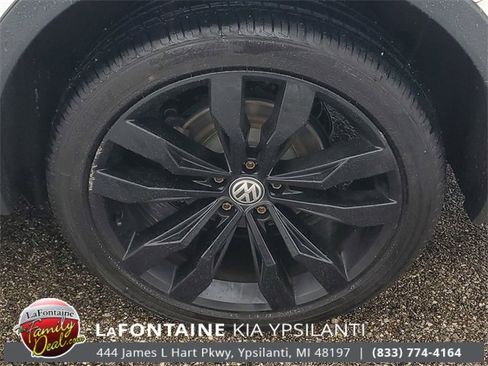 Used 2020 Volkswagen Tiguan SE R-Line image 7