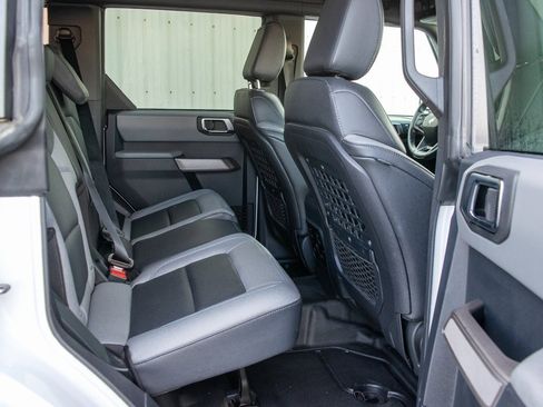 Used 2022 Ford Bronco Black Diamond image 33