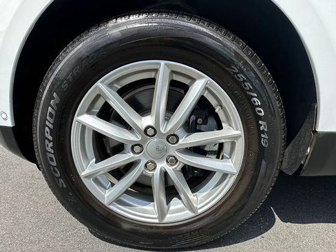 Used 2017 Land Rover Range Rover Sport SE AWD/4WD image 15