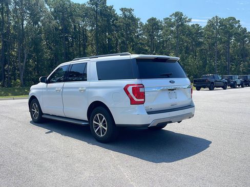 Used 2018 Ford Expedition Max XLT w/ Equipment Group 202A AWD/4WD image 5