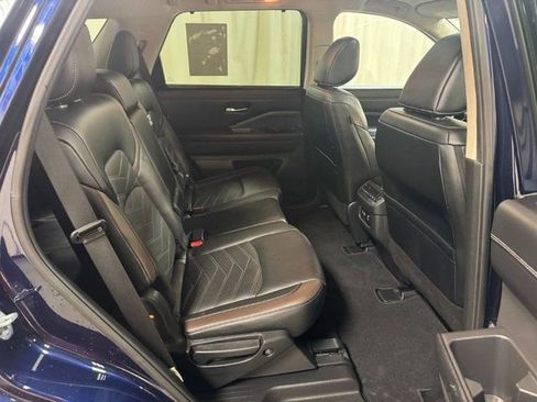 Used 2023 Nissan Pathfinder Platinum w/ Cargo Package image 24