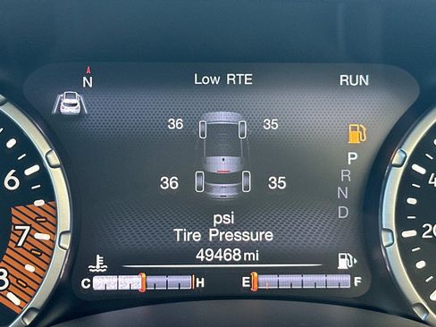 Used 2021 Jeep Renegade Latitude w/ Sun & Sound Group image 18