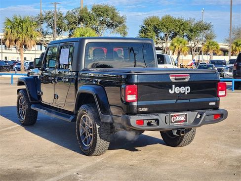 Used 2021 Jeep Gladiator Overland image 5
