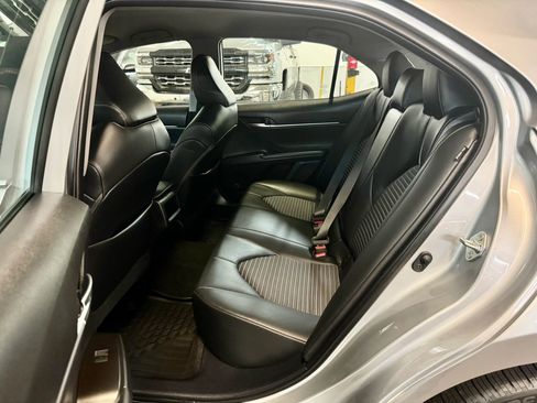 Used 2023 Toyota Camry SE image 12