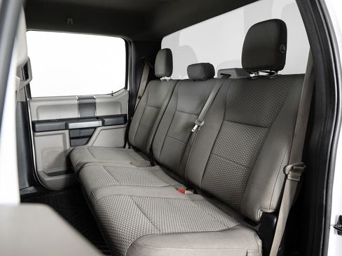 Used 2019 Ford F150 XLT image 16