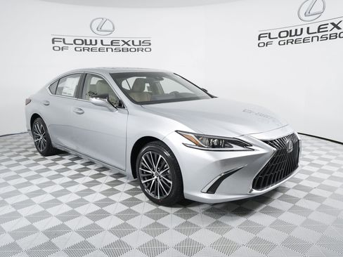 New 2025 Lexus ES 350 w/ Premium Package image 3