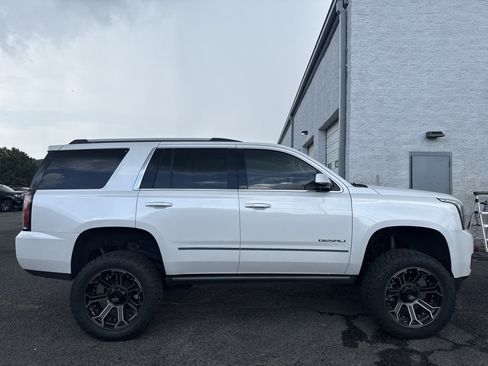 Used 2019 GMC Yukon Denali w/ Denali Ultimate Package AWD/4WD image 8