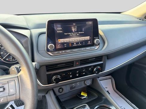 Certified 2025 Nissan Rogue S AWD/4WD image 21