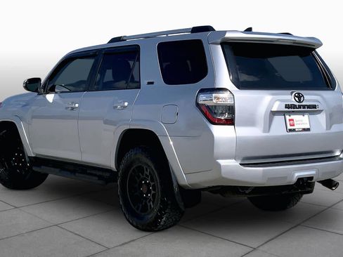 Used 2022 Toyota 4Runner SR5 Premium w/ Moonroof Package RWD image 12