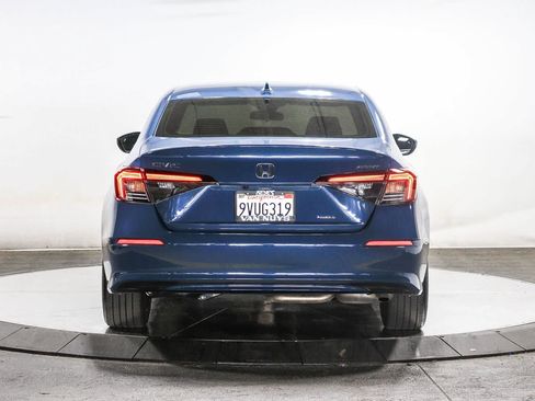 Used 2025 Honda Civic Sport image 3