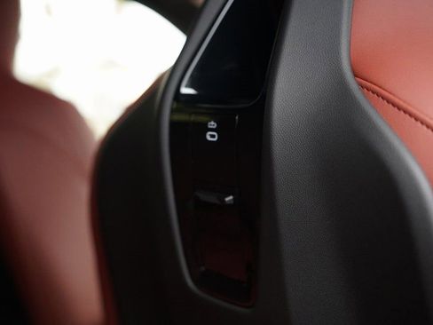 New 2026 BMW iX xDrive45 image 38