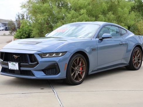 Used 2024 Ford Mustang GT Premium RWD image 3