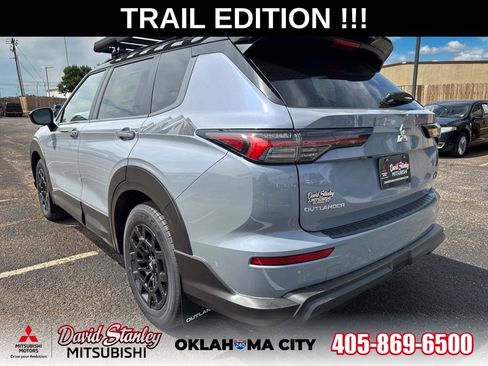 New 2026 Mitsubishi Outlander AWD image 6