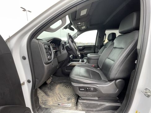 Used 2021 Chevrolet Silverado 1500 LT Trail Boss w/ Convenience Package II image 11