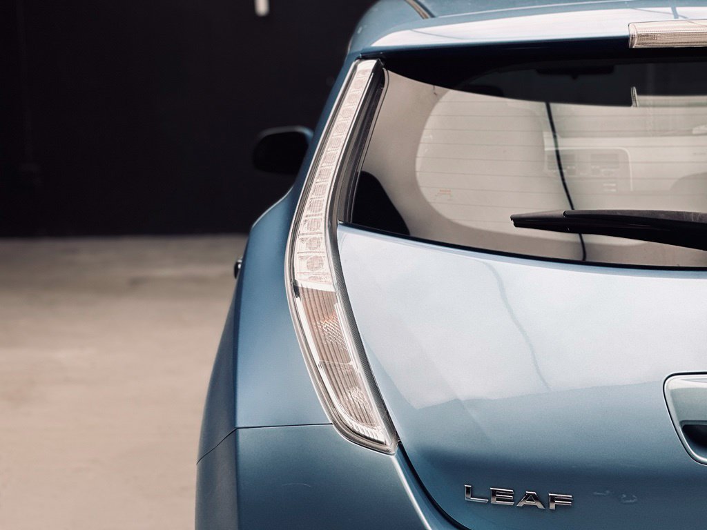 Used 2015 Nissan Leaf S FWD image 15