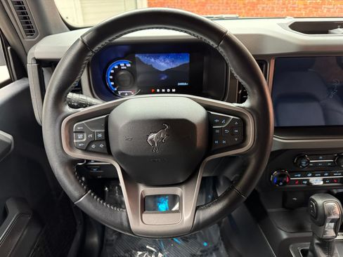 Used 2024 Ford Bronco Black Diamond AWD/4WD image 14