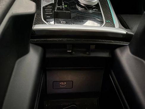 Used 2022 BMW X5 M50i AWD/4WD image 26