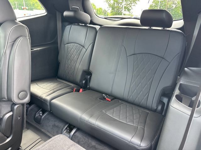 Used 2024 Buick Enclave Avenir w/ Avenir Technology Package FWD image 14