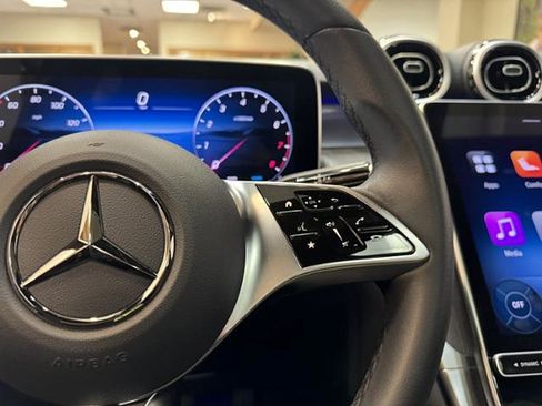 Certified 2025 Mercedes-Benz GLC 300 image 17