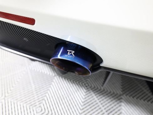 Used 2017 Ferrari 488 Spider image 58