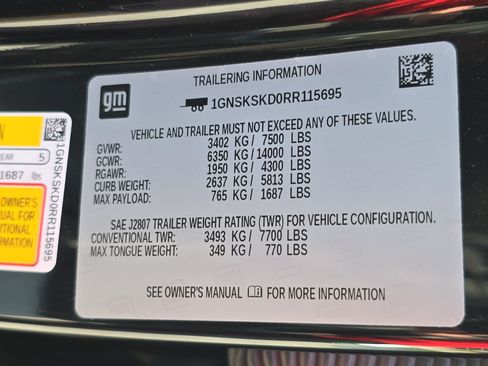 Used 2024 Chevrolet Tahoe Premier AWD/4WD image 36