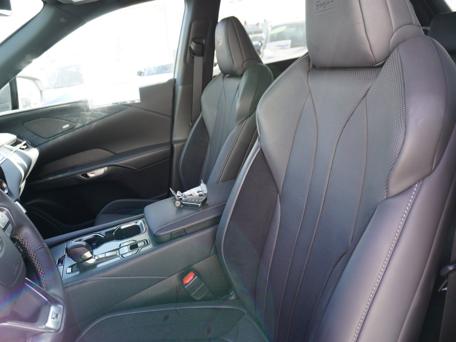 Used 2024 Lexus RX 500h F Sport w/ Convenience Package AWD/4WD image 25
