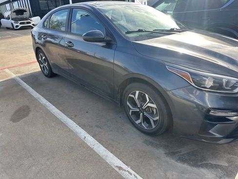 Used 2019 Kia Forte LXS image 5