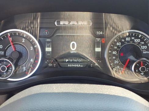 Used 2024 RAM 2500 Laramie AWD/4WD image 14
