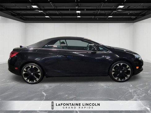 Used 2018 Buick Cascada Sport Touring w/ Dark Effects Package image 6