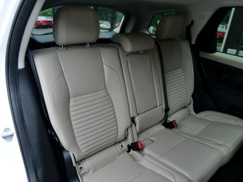 Used 2021 Land Rover Discovery Sport S image 42