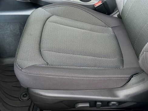 Used 2024 Subaru Crosstrek 2.0i Premium image 19