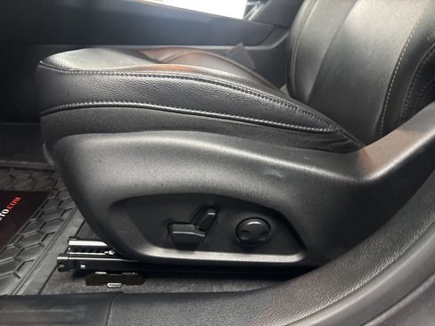 Used 2024 Jeep Compass Limited image 23