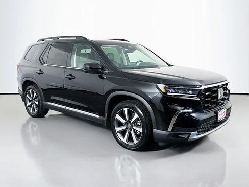 Certified 2023 Honda Pilot Elite image 18