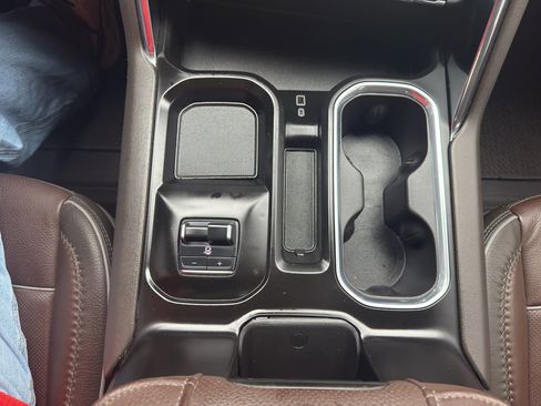 Used 2024 GMC Sierra 2500 Denali w/ Denali Reserve Package image 20