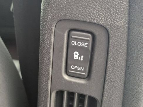 Used 2025 Honda Odyssey Sport-L image 31