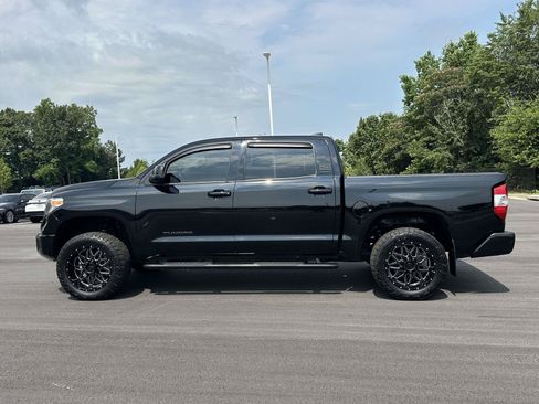 Used 2021 Toyota Tundra Limited w/ Limited Premium Package AWD/4WD image 22