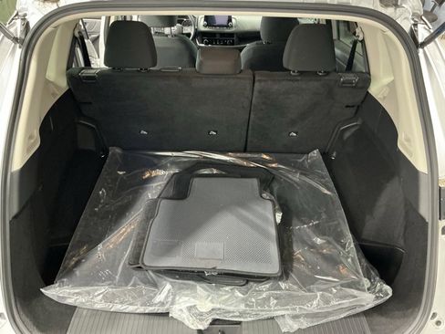 Used 2025 Nissan Rogue S image 22