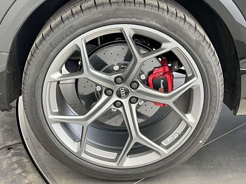 New 2026 Audi RS Q8 performance image 13