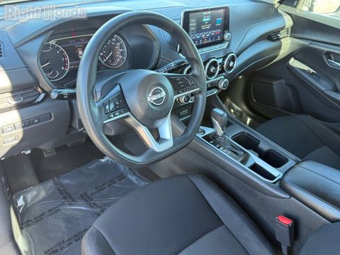 Used 2024 Nissan Sentra SV image 11