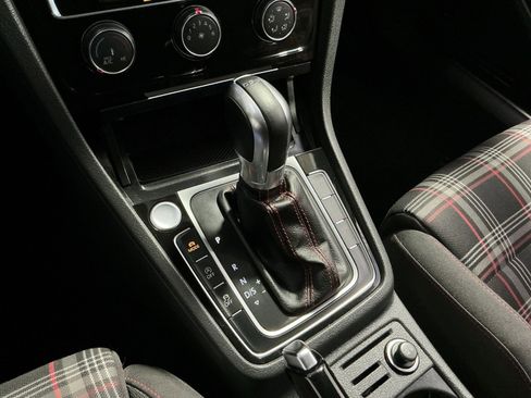 Used 2018 Volkswagen GTI S image 29