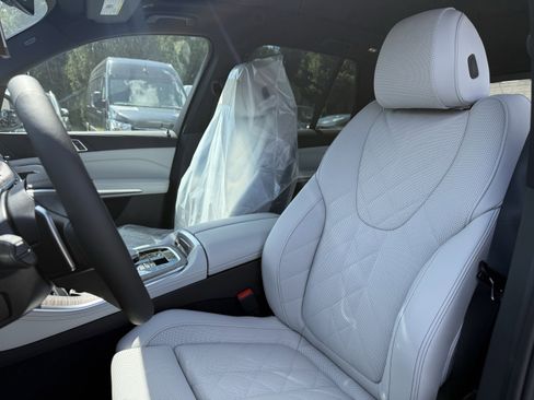 Used 2026 BMW X5 xDrive40i image 13