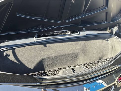 Used 2023 Chevrolet Corvette Stingray Premium Conv w/ Z51 Performance Package image 12