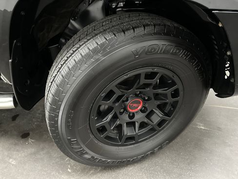 Used 2022 Toyota 4Runner SR5 Premium w/ TRD Black Wheel Package (TMS) AWD/4WD image 11