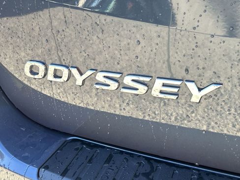 New 2026 Honda Odyssey Touring image 7