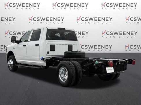 New 2026 RAM 3500 Tradesman w/ Chrome Appearance Group A image 3