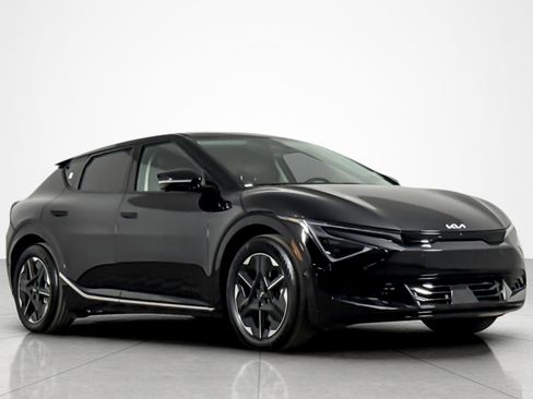 Used 2025 Kia EV6 Wind image 7