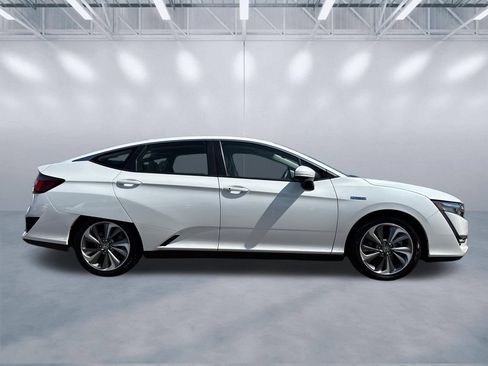 Used 2021 Honda Clarity Plug-In Hybrid image 3