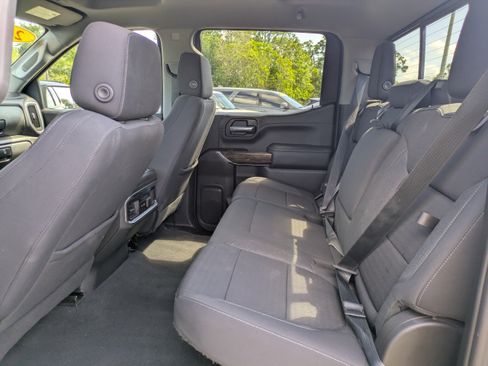 Used 2022 GMC Sierra 1500 Elevation w/ Preferred Package RWD image 13
