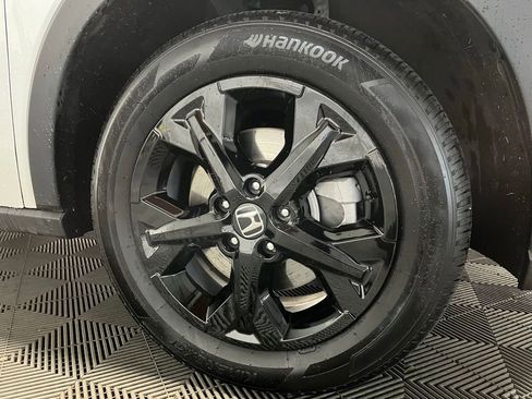 Used 2023 Honda HR-V LX image 3